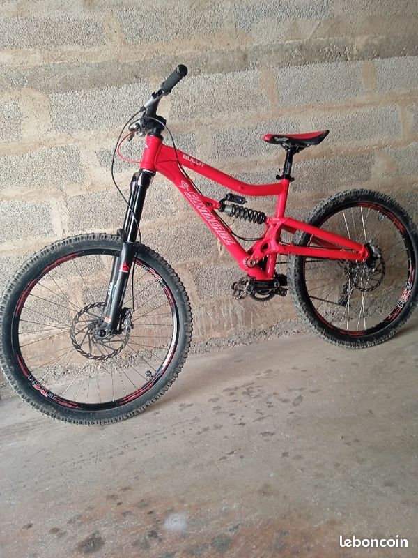 Santa cruz cheap bullit downhill