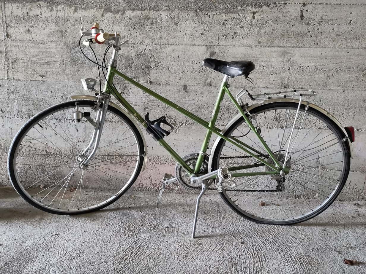 Used vintage lady bike