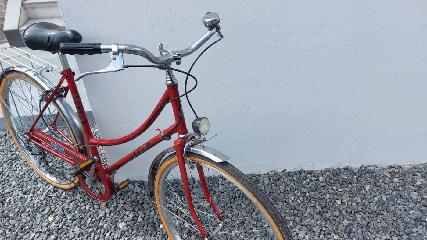 Vélo De Ville Femme MADICKS 26 Pouces - Beige Vintage Avec Panier Et Sacs - NEUF