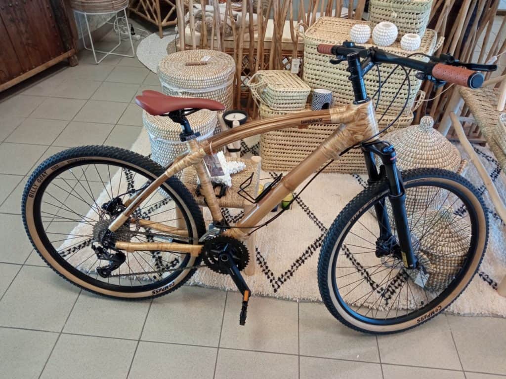 Vélo VTC en bambou !