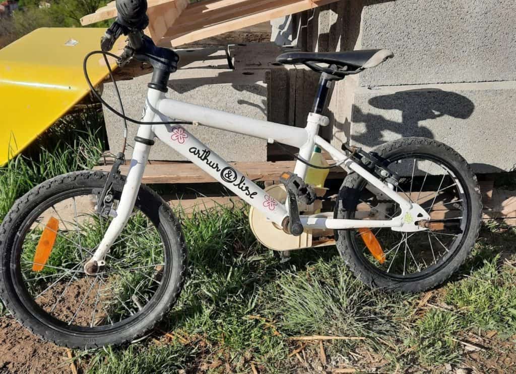 A vendre vélo enfant occasion Arthur et Lise 16 pouces