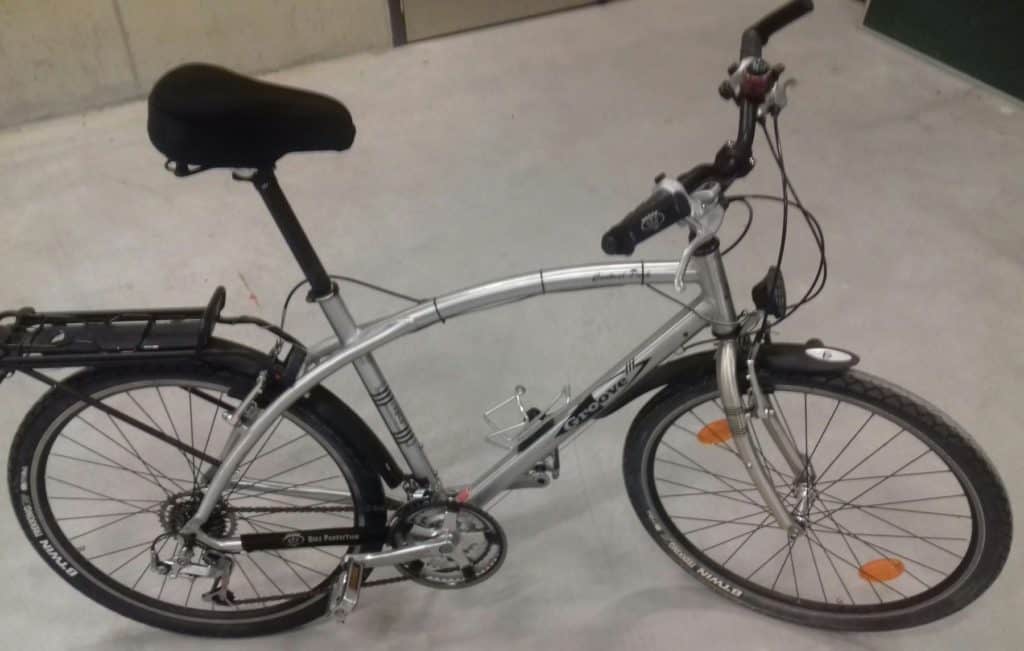 A vendre vélo de ville occasion Groove central park de 2000