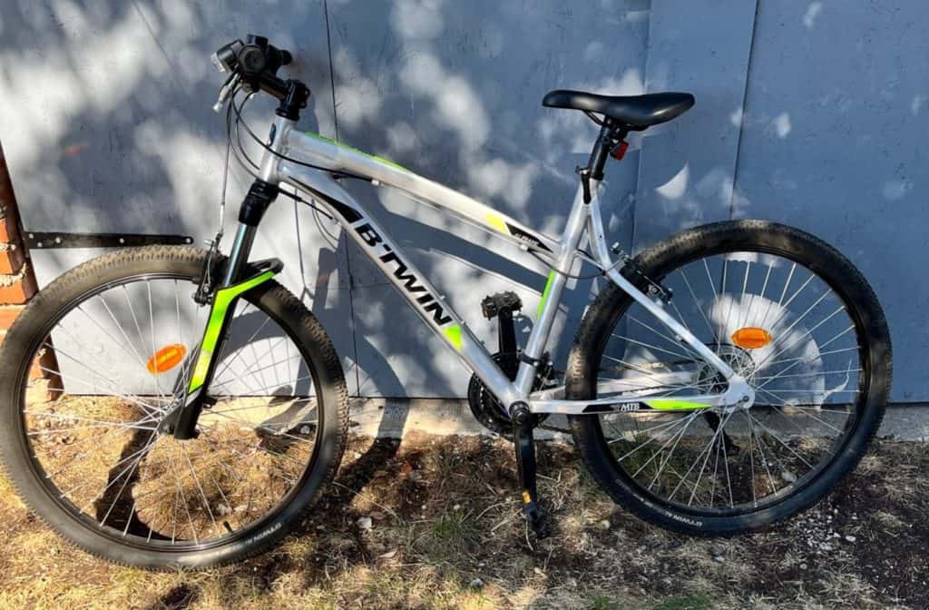 A vendre VTT randonnée occasion Btwin Rockrider 340 de 2017.