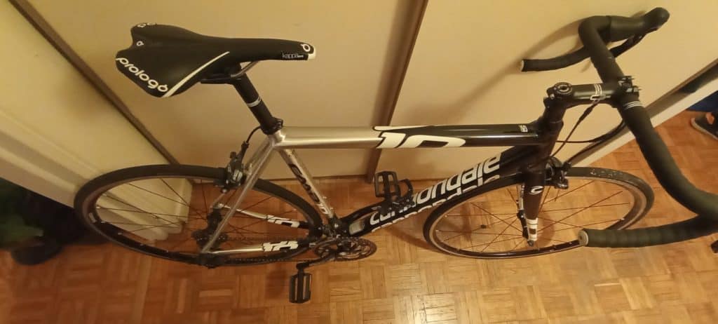 For sale used road bike Cannondale CAAD 10 105 2013.