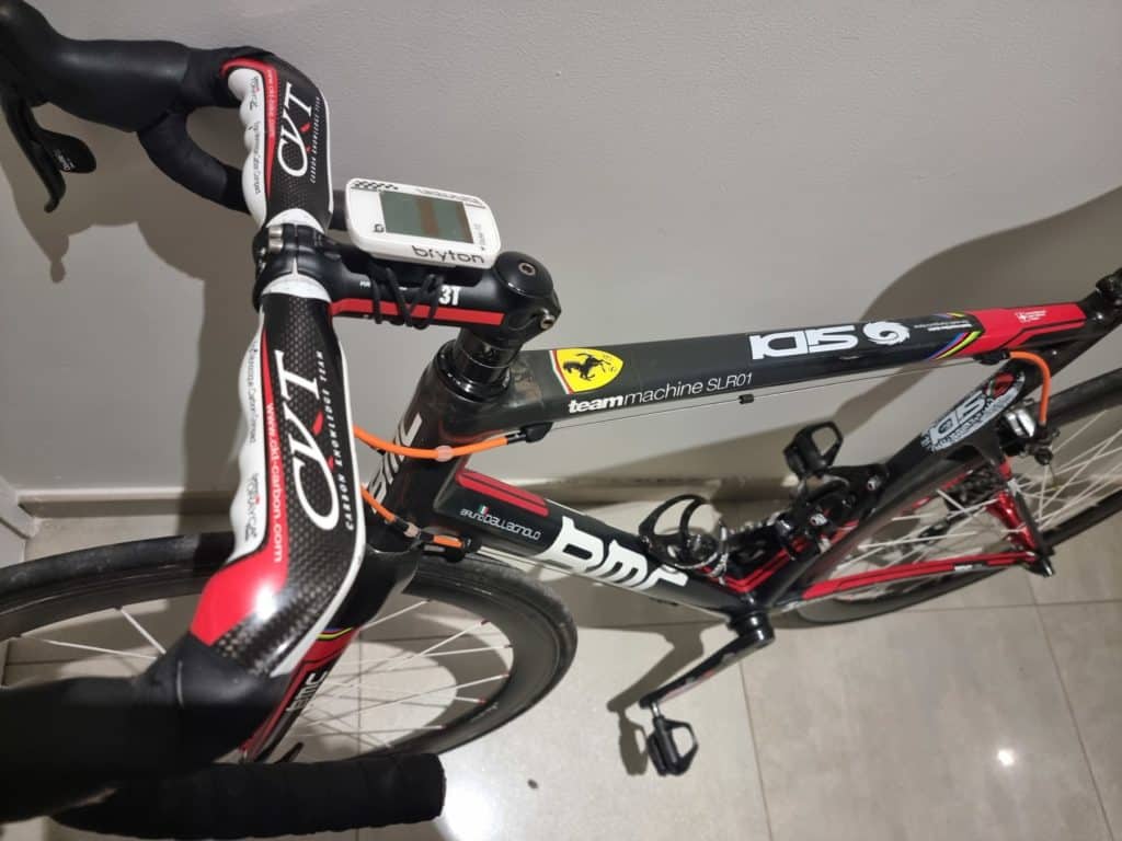 A vendre vélo route occasion BMC Teammachine Slr 01 de 2015.