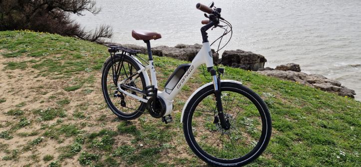 A vendre vélo électrique occasion Granville e urban 30 de 2021. 