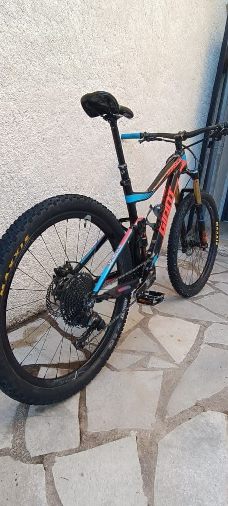 A vendre VTT all mountain occasion Giant trance 1 advanced 2016.