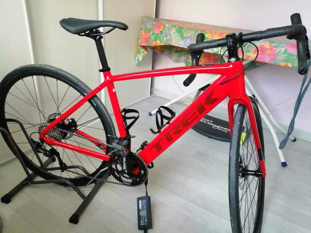A vendre vélo route électrique occasion Treck Domane+ AL 5 Viper Red de 2023.