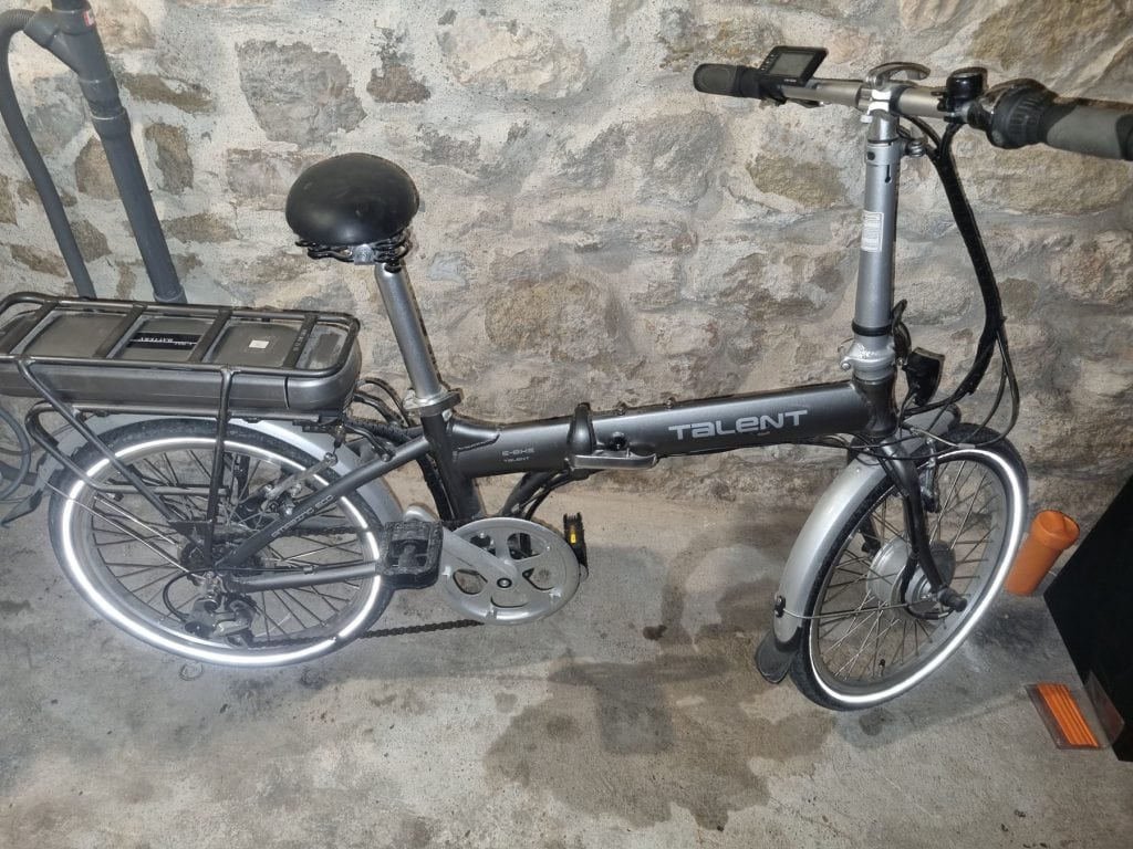 A vendre vélo pliable électrique occasion TTAlent e-bike de 2021. 