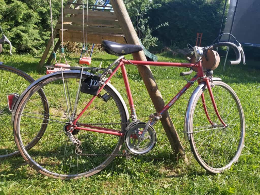 A vendre vélo demi course vintage Motobecane années 1970/1980 d'origine à rafraîchir