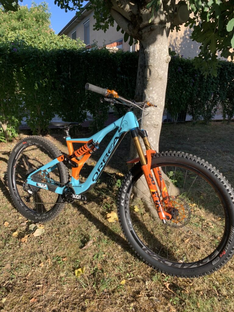 A vendre VTT enduro carbone occasion Orbea Rallon LTD de 2021.