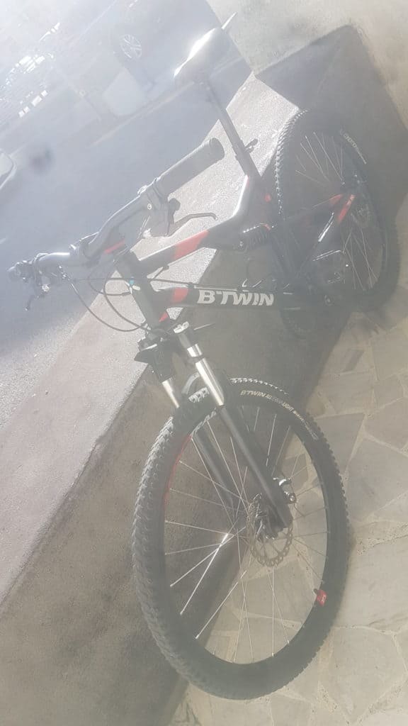 For sale MTB ROCKRIDER 520 S Black and Red 27,5" without electric assistance