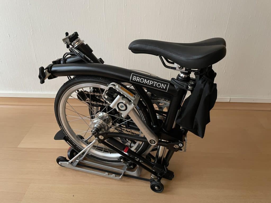 A vendre vélo pliable occasion Brompton M6 - R Hub Shimano 2019 + housse