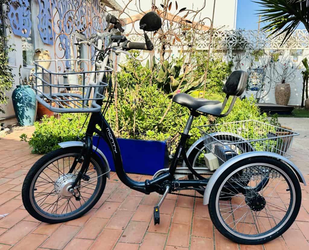 A vendre Tricycle électrique pliant occasion MONTY E608 de 2016.