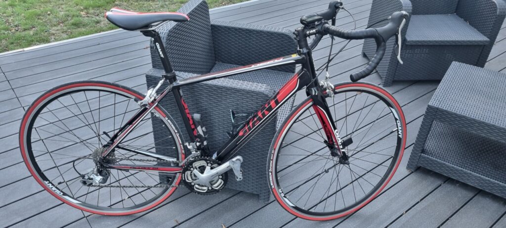 A vendre vélo route occasion GIANT DEFY 2015.