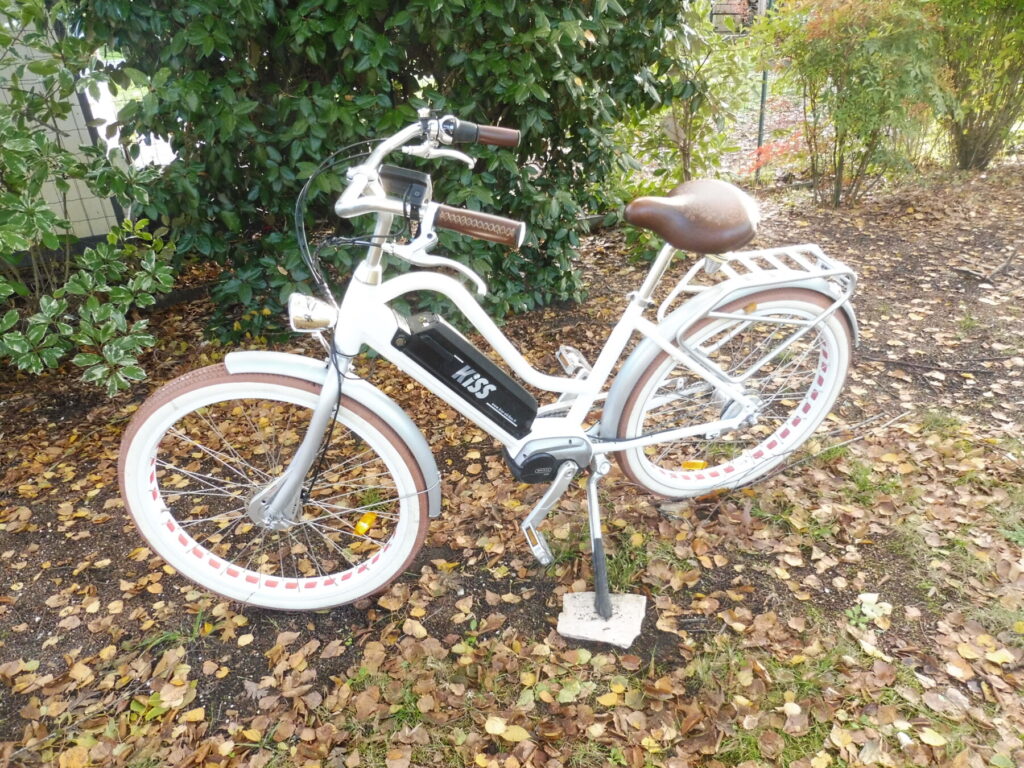 A vendre vélo électrique occasion Kiss E Bike City Flat de 2021.