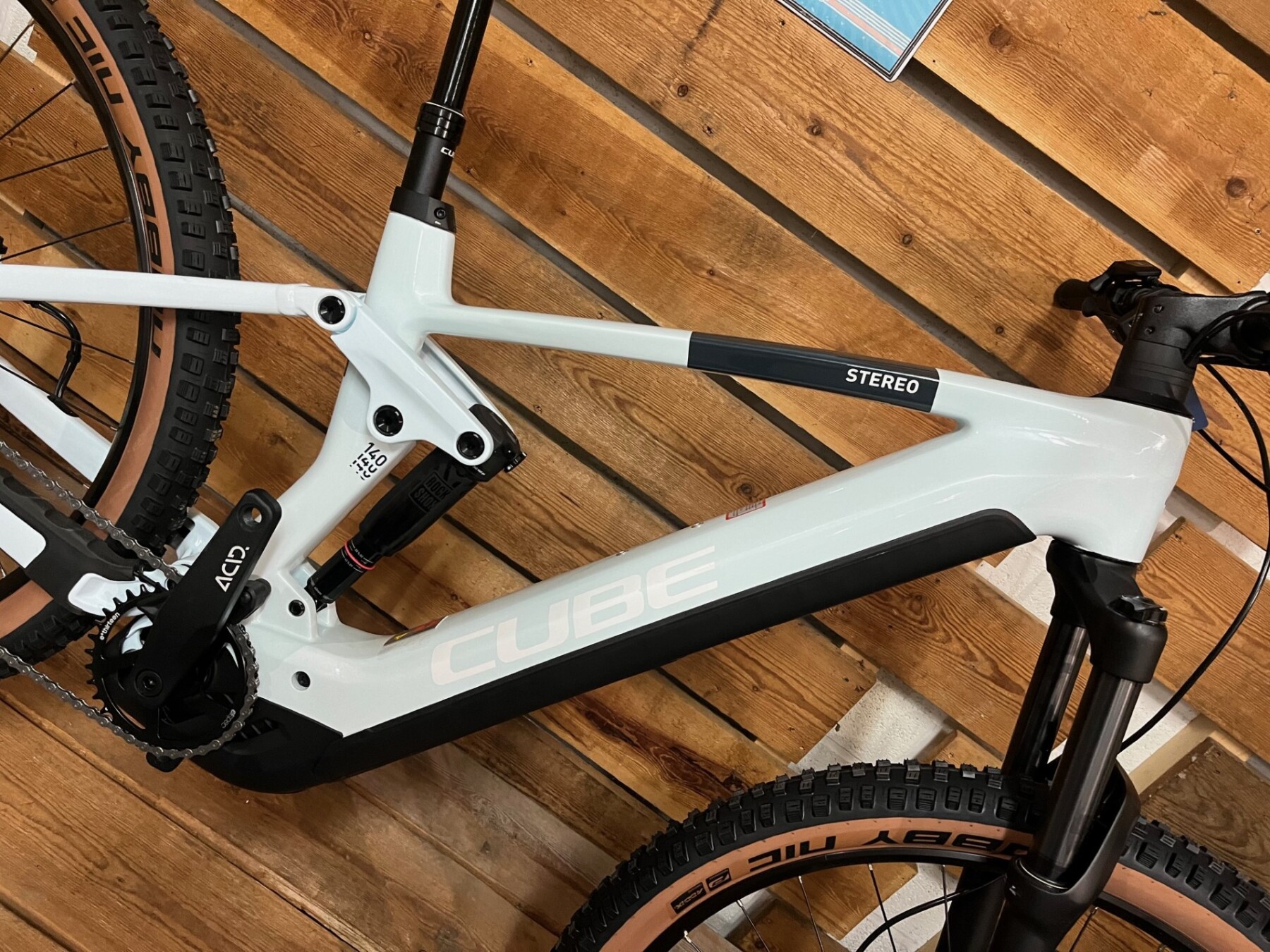 Bicicleta eléctrica de montaña Cube Stereo Hybrid 140 Hpc Pro750