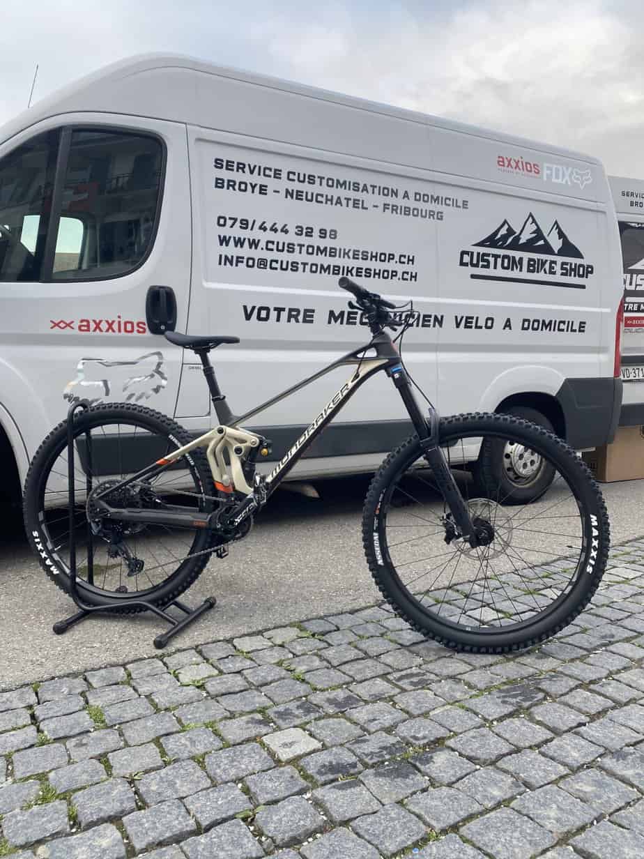 Mondraker Superfoxy Carbon R 2023 новый горный велосипед эндуро в наличии