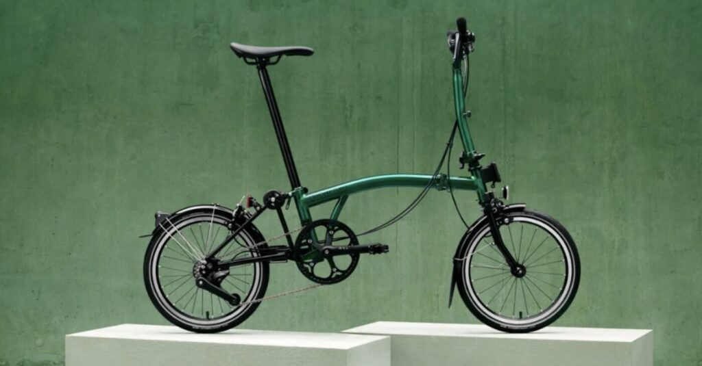 A vendre BROMPTON - Vélo pliant P LINE – 4 Vitesses (2024)