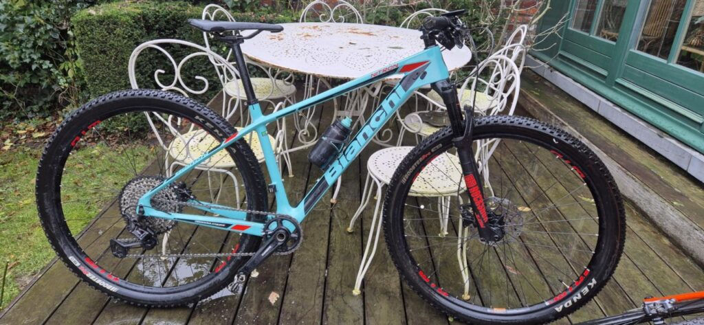 VTT cross country Bianchi Nitron M de 2022.