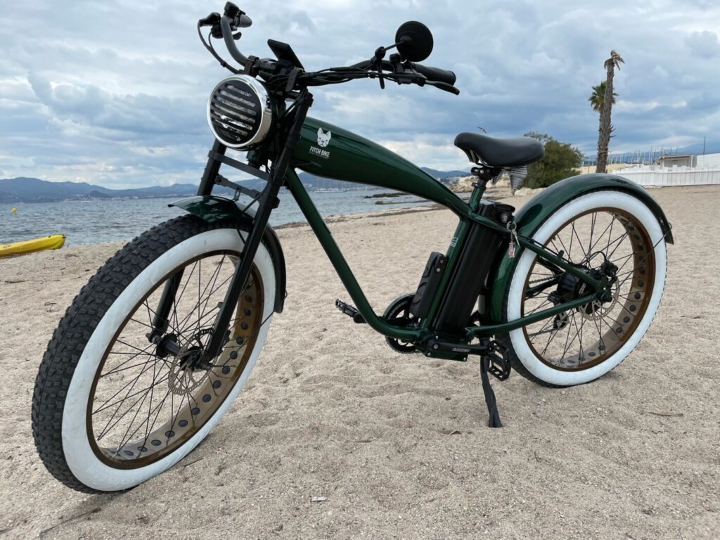 A vendre Beach cruiser électrique occasion Fitch bike tank de 2019 